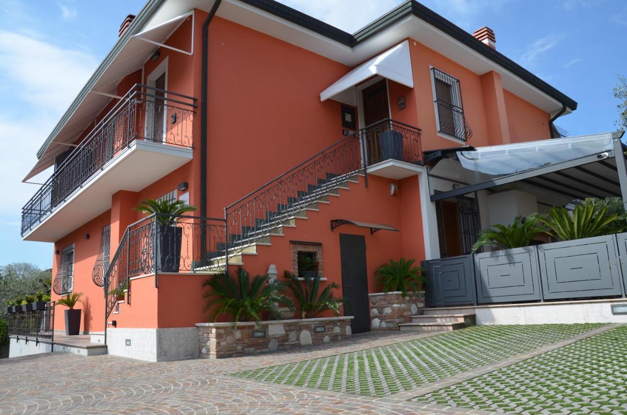 H2O Bed & Breakfast Sirmione Bagian luar foto