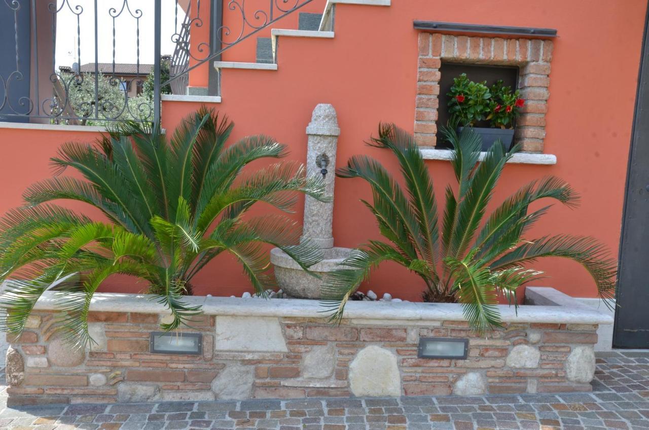 H2O Bed & Breakfast Sirmione Bagian luar foto