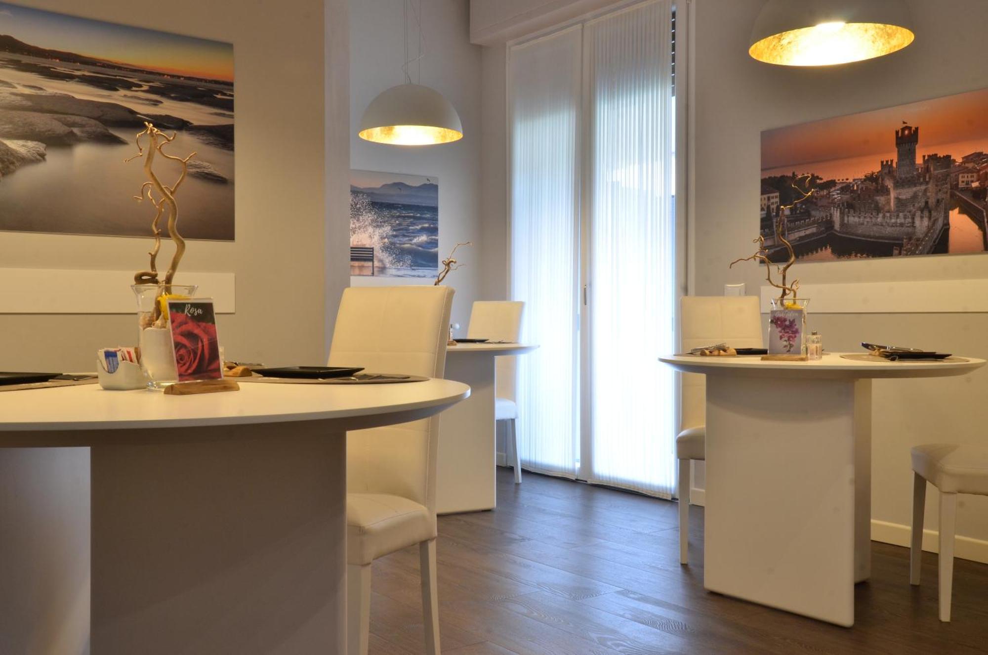 H2O Bed & Breakfast Sirmione Bagian luar foto