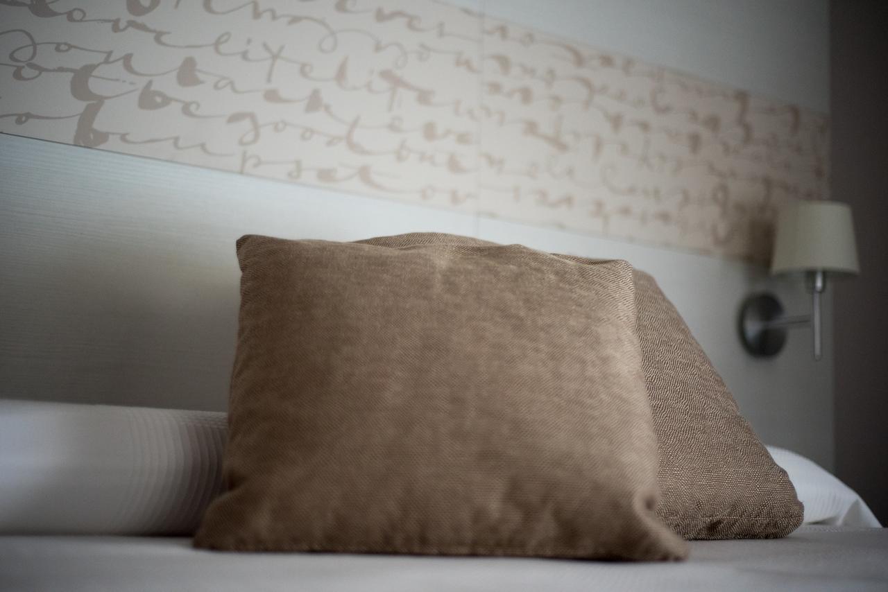 H2O Bed & Breakfast Sirmione Bagian luar foto
