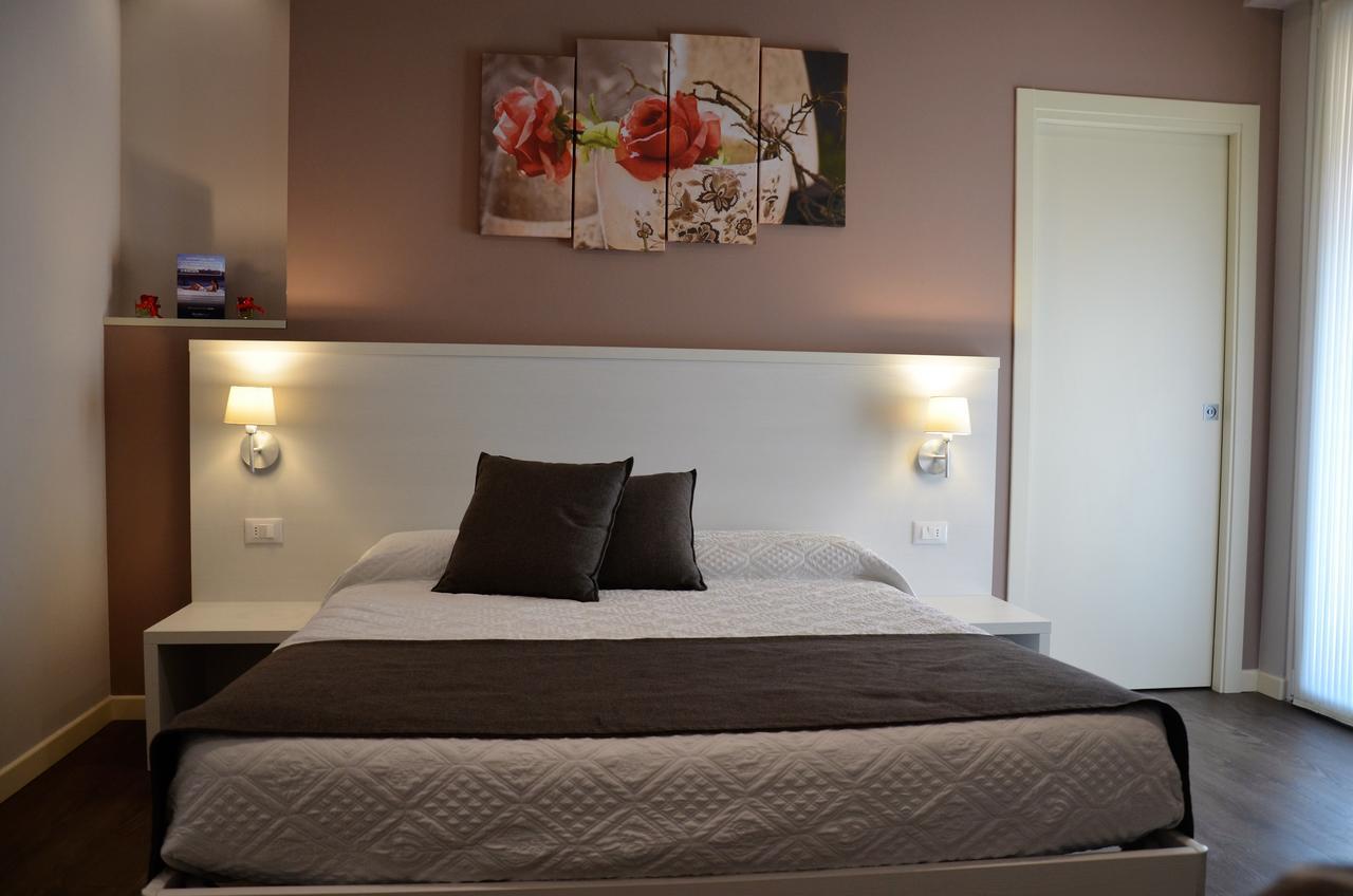 H2O Bed & Breakfast Sirmione Bagian luar foto