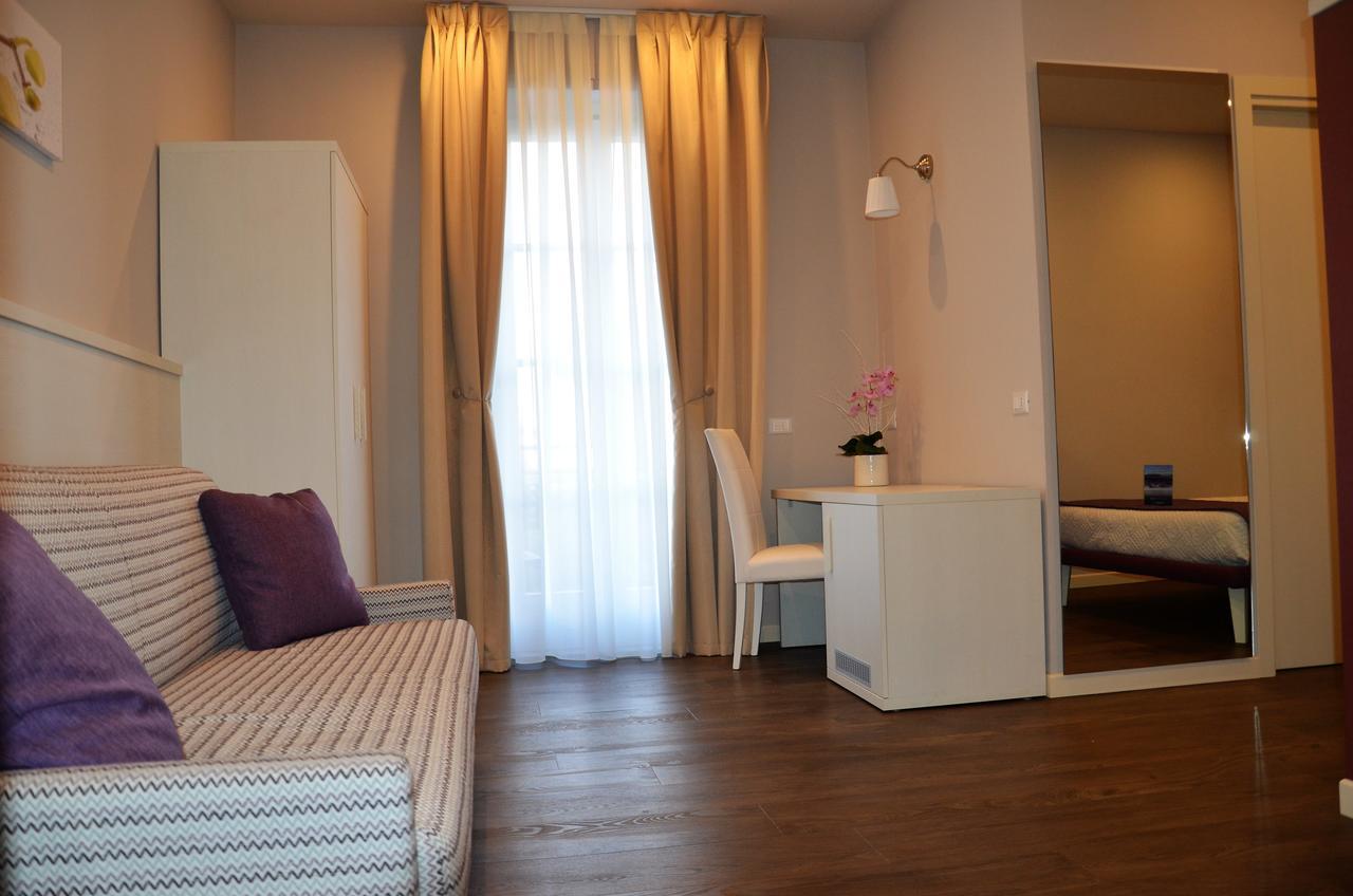 H2O Bed & Breakfast Sirmione Bagian luar foto