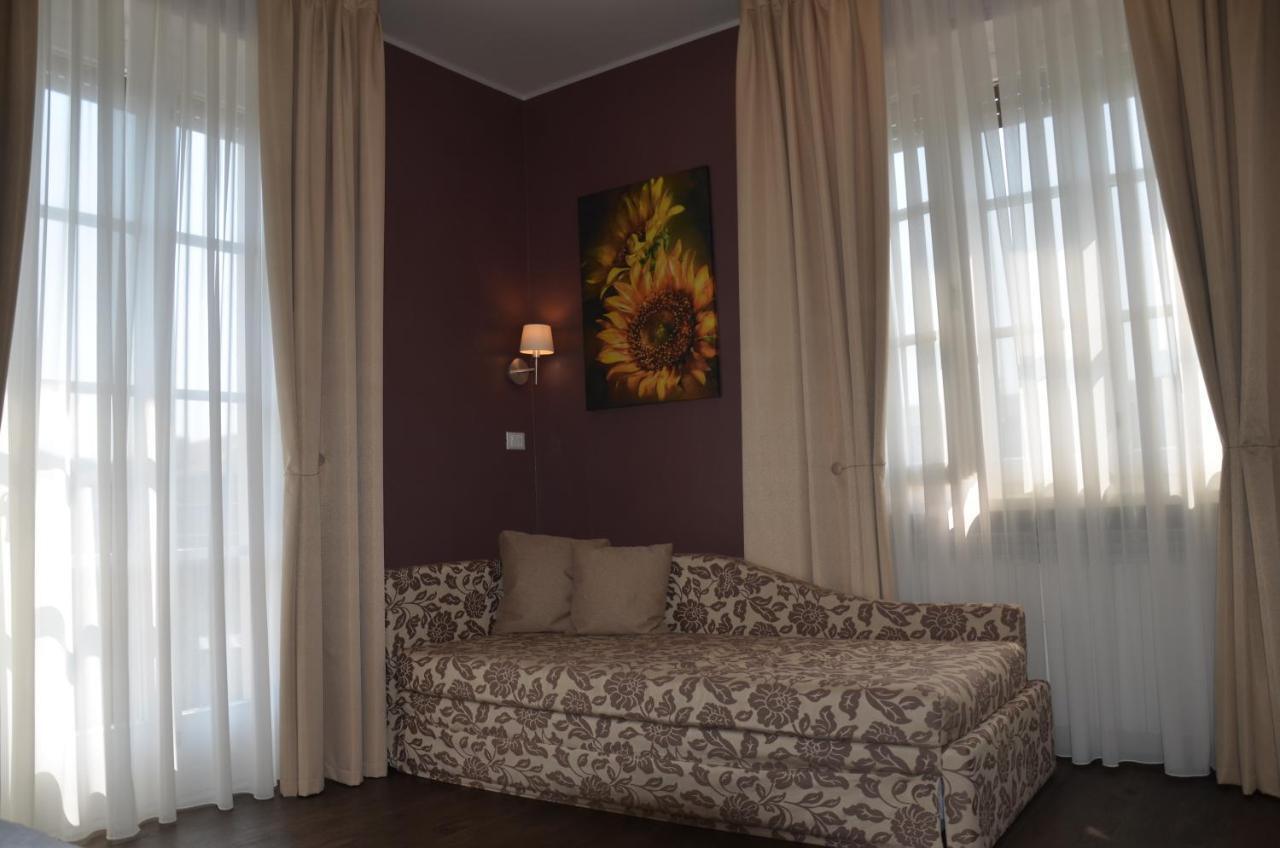 H2O Bed & Breakfast Sirmione Bagian luar foto