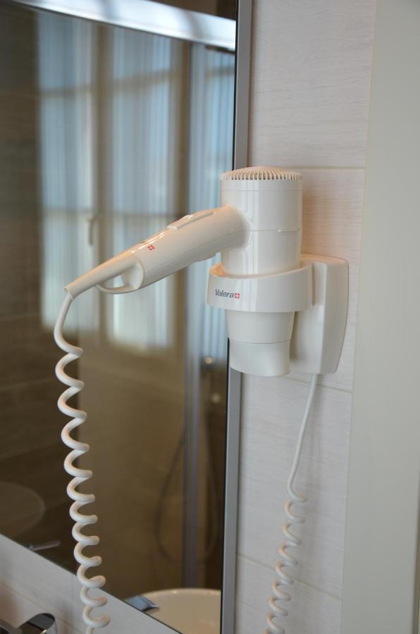H2O Bed & Breakfast Sirmione Bagian luar foto